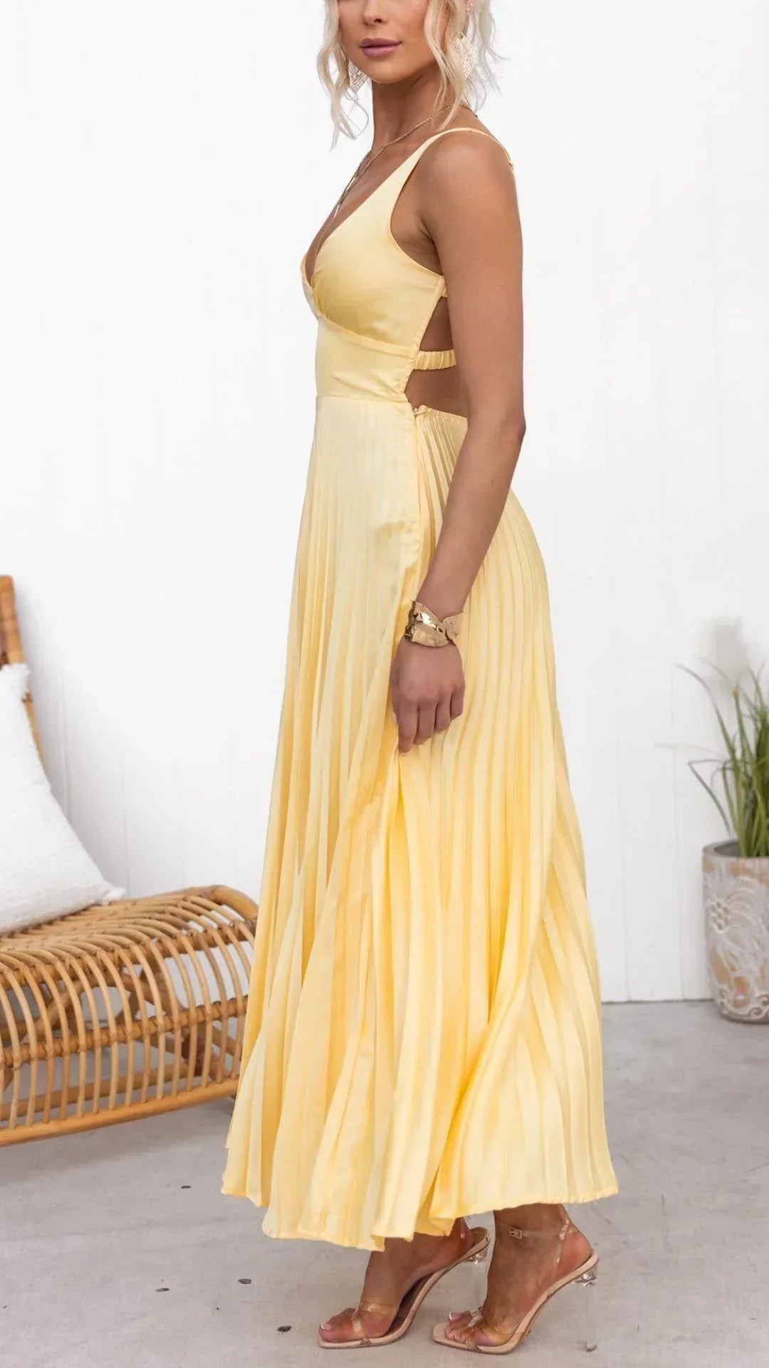 Abby - Yellow Pleated V-Neck Maxi Dress